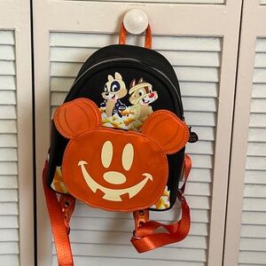Loungefly Chip & Dale Halloween backpack glow in the dark